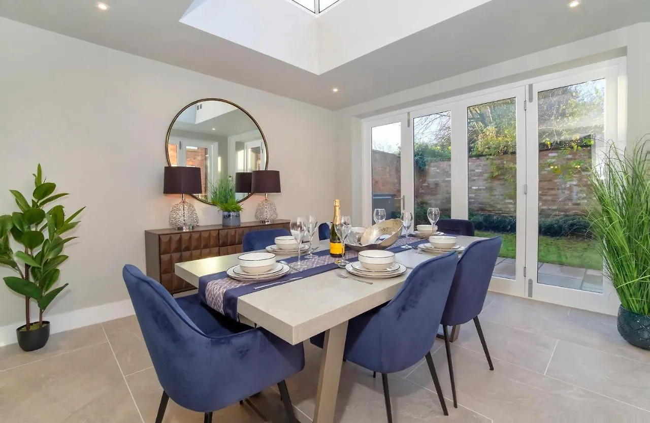 The Presidential Suite, With Free Parking! York Apartamento