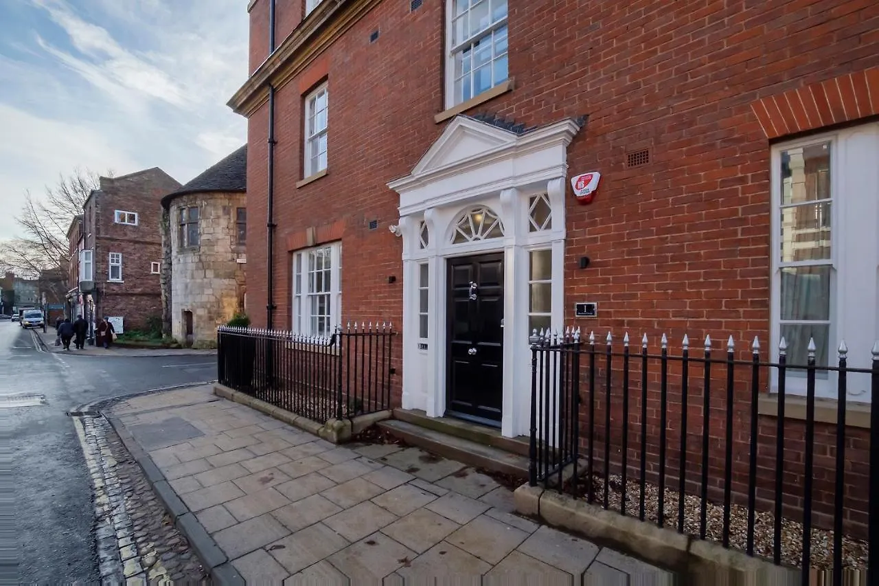 The Presidential Suite, With Free Parking! York 0*,